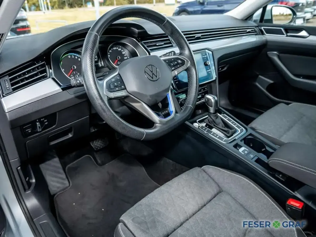 Gebraucht VW Passat GTE 218 PS (160 kW) 2020 Silber Kombi
