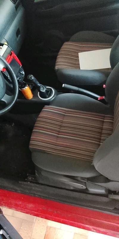 Occasion VW Fox 60 PK (44 kW) 2006 Rood Hatchback