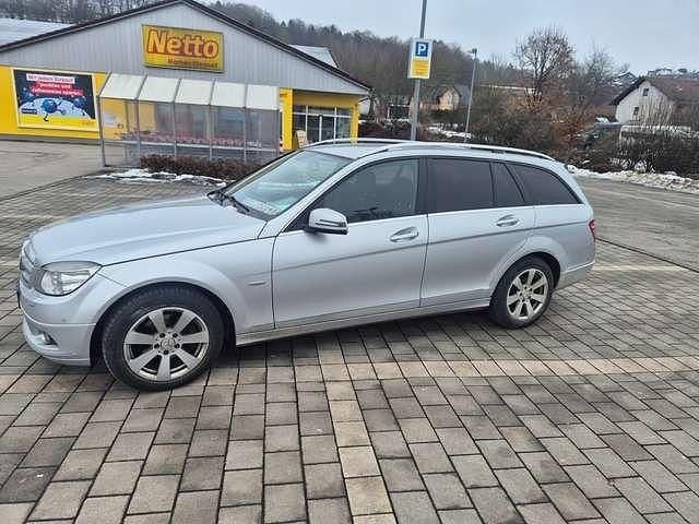Gebraucht Mercedes C180 156 PS (114 kW) 2009 Iridiumsilber  metalliclack Kombi