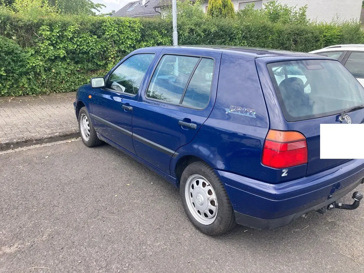 Gebraucht VW Golf III 75 PS (55 kW) 1996 Blau Limousine