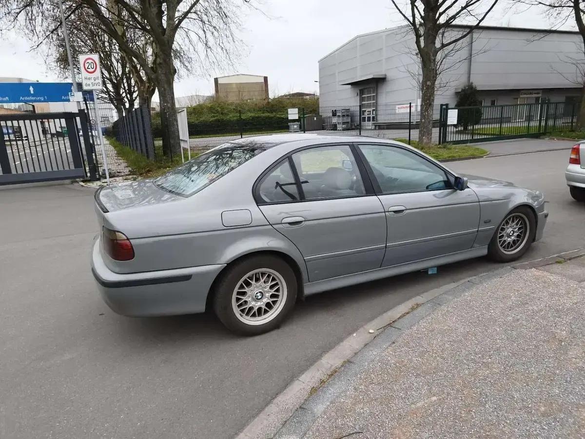 Gebraucht BMW 530 231 PS (169 kW) 2002 Limousine