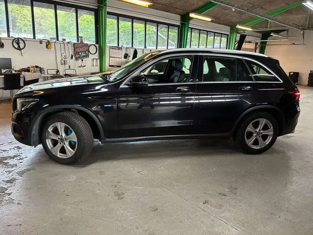Gebraucht Mercedes GLC350 320 PS (235 kW) 2017 Schwarz SUV