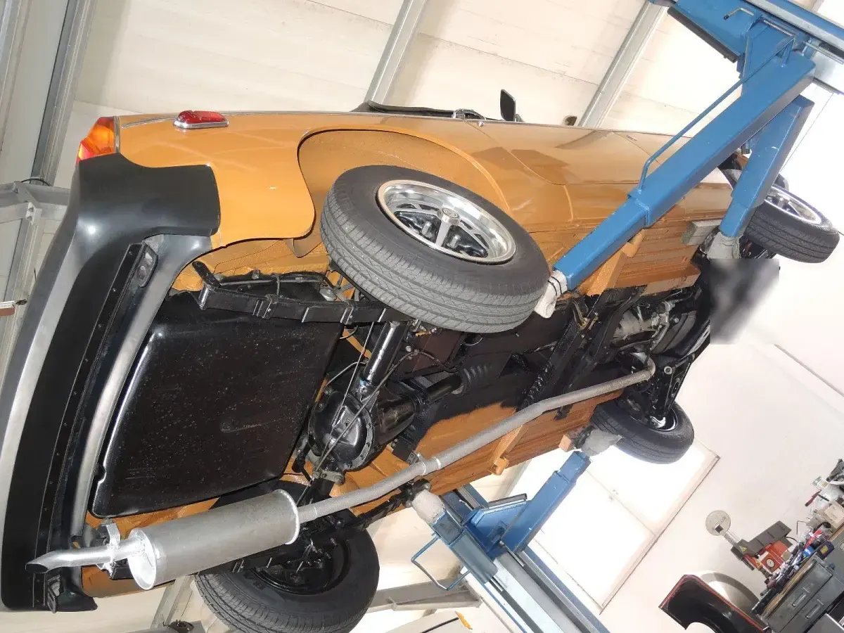 Gebraucht MG B 95 PS (69 kW) 1975 Gelb Cabrio