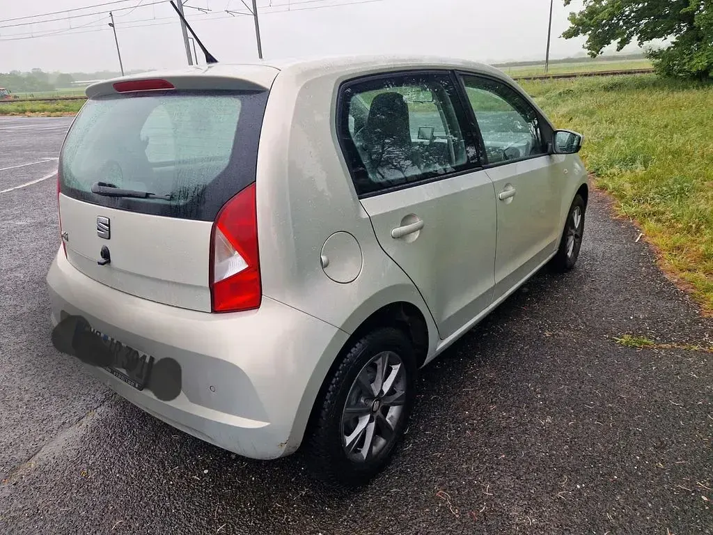 Gebraucht Seat Mii I-Tech 60 PS (44 kW) 2015 Silber Kleinwagen