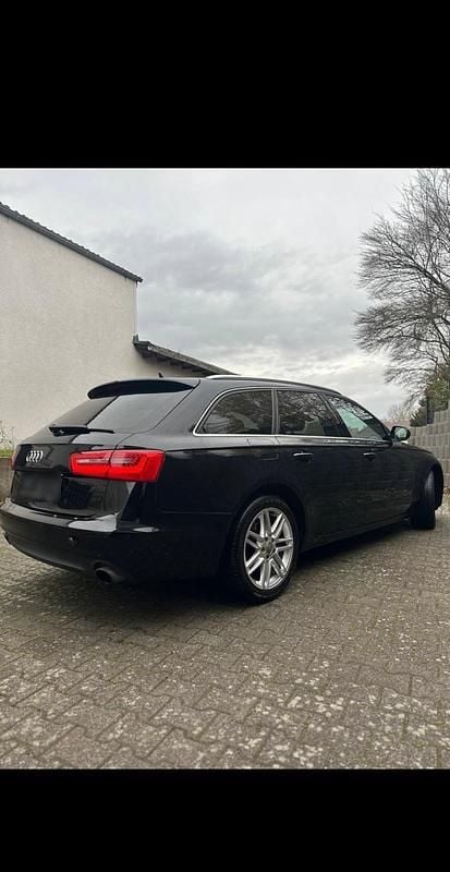 Gebraucht Audi A6 179 PS (131 kW) 2014 Schwarz Kombi