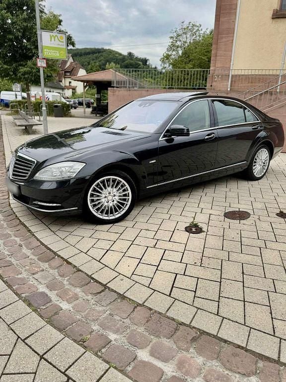Gebraucht Mercedes S350 258 PS (189 kW) 2011 Schwarz Limousine