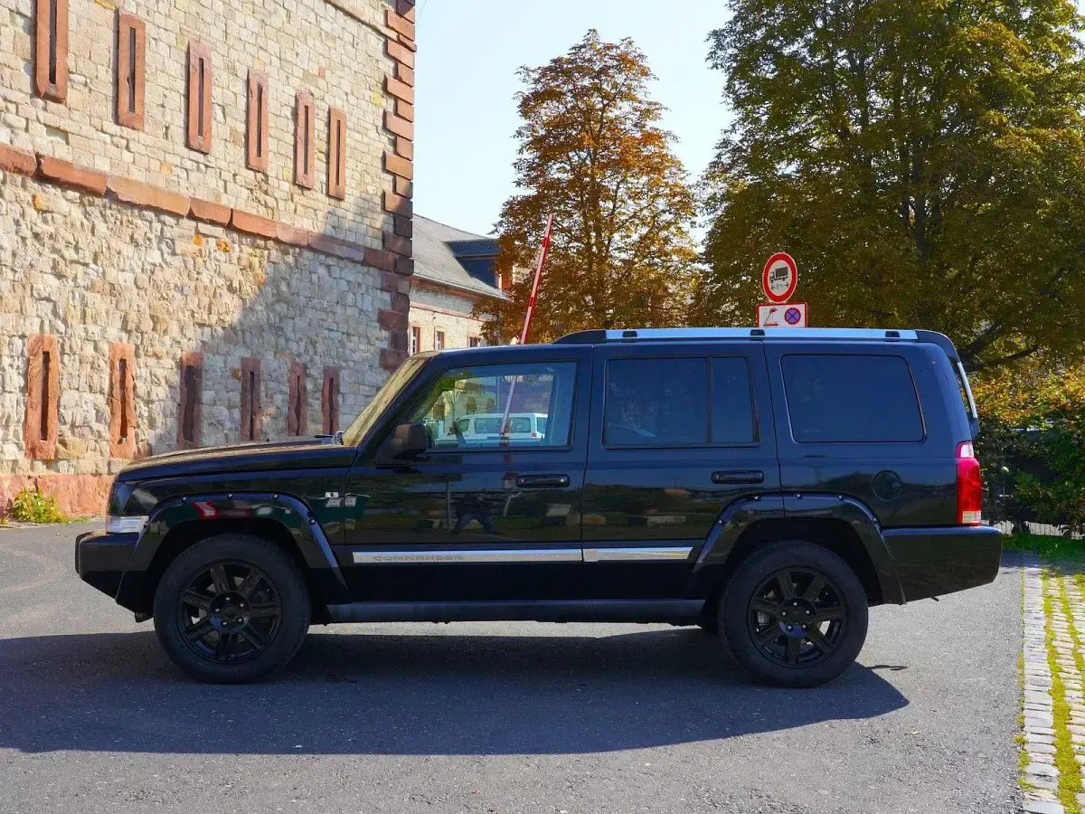 Occasion Jeep Commander Limited 218 ch (160 kW) 2008 Noir SUV