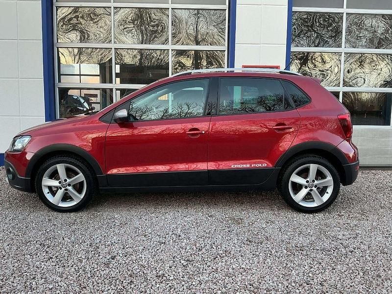 Gebraucht VW Polo Cross 90 PS (66 kW) 2017 Sunset red metallic Kleinwagen