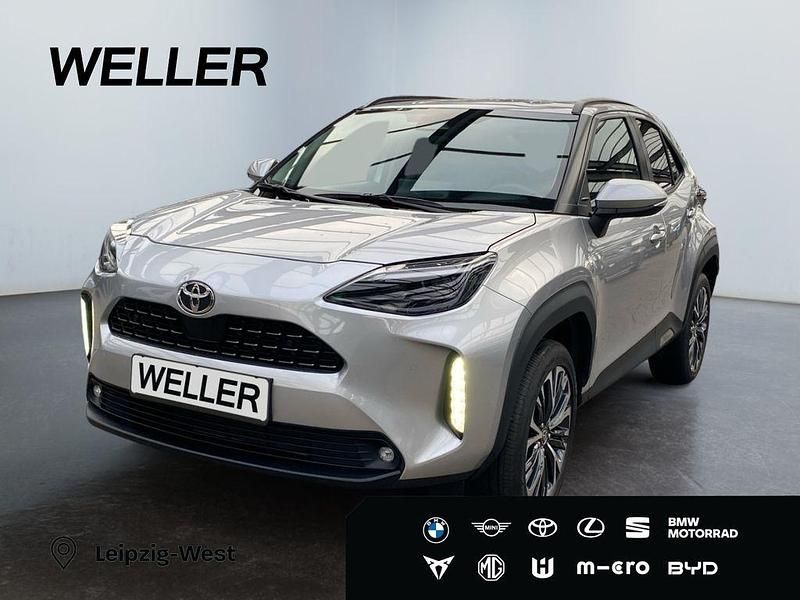 Weiß Gebraucht 2025 Toyota Yaris Cross Plus SUV | 28.900 € (Superpreis) - Bild 1/3