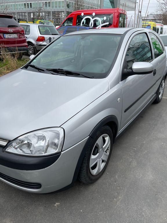 Grau Gebraucht 2002 Opel Corsa Njoy Kleinwagen | 600 € (Superpreis) - Bild 1/4