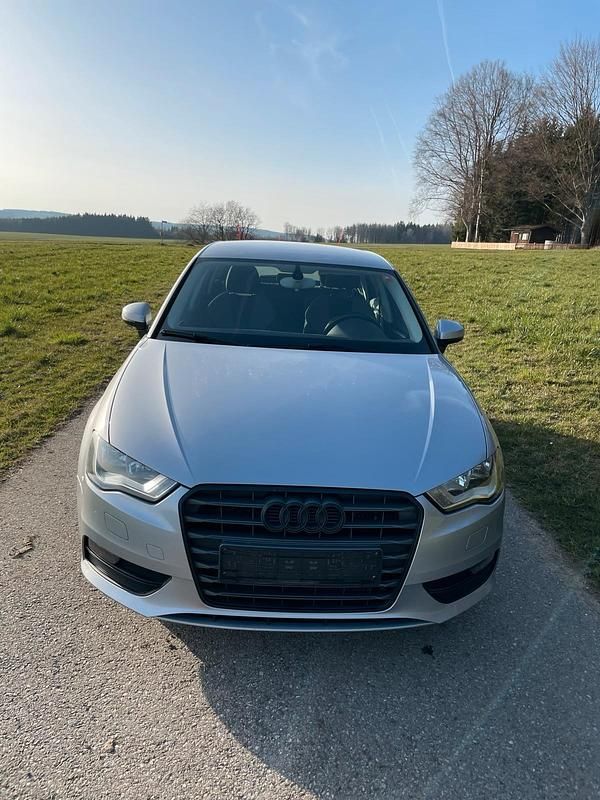 Gebraucht Audi A3 150 PS (110 kW) 2015 Silber Kleinwagen