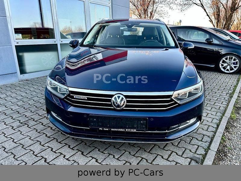 Gebraucht VW Passat Highline 150 PS (110 kW) 2016 Blau Kombi