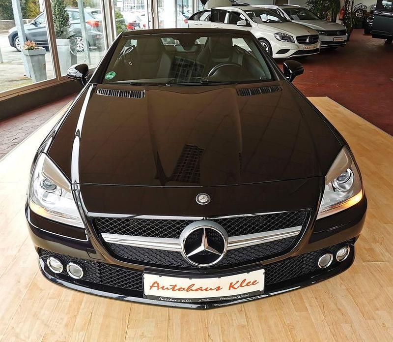 Gebraucht Mercedes SLK200 184 PS (135 kW) 2011 Schwarz Cabrio