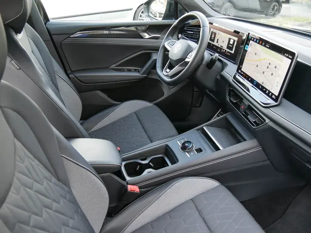 Gebraucht VW Tiguan Goal 150 PS (110 kW) 2025 Schwarz SUV
