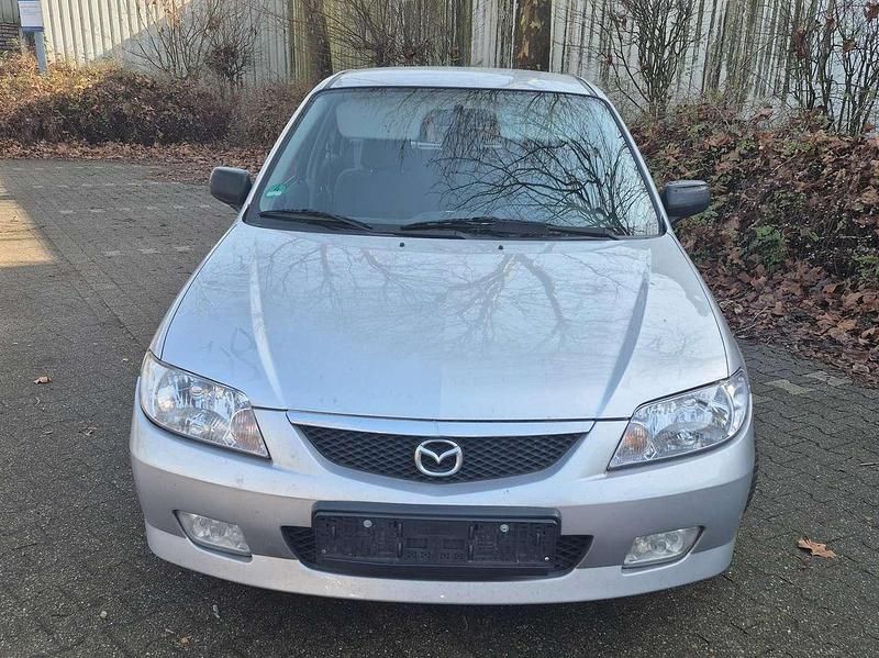 Gebraucht Mazda 323 Comfort 72 PS (52 kW) 2001 Other Limousine