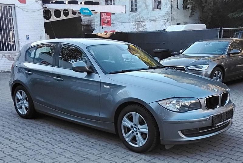 Gebraucht BMW 116 Advantage 122 PS (89 kW) 2010 Grau Kleinwagen