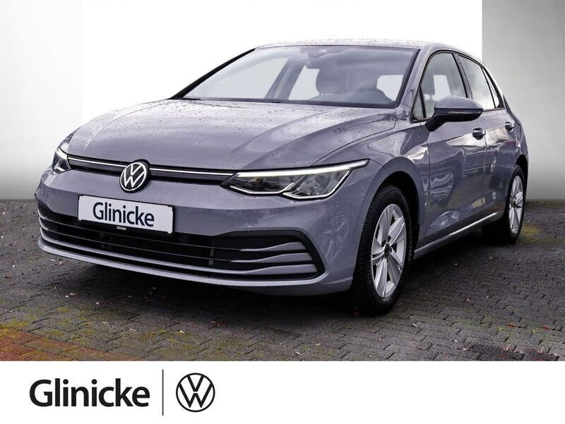 Gebraucht VW Golf VIII Life 131 PS (96 kW) 2023 Grau Limousine