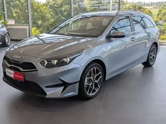 Gebraucht Kia Ceed Sportswagon GT-Line 140 PS (102 kW) 2026 Grau Kombi