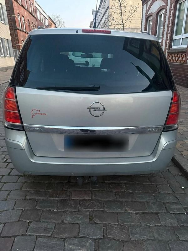 Gebraucht Opel Zafira 2007 Silber Van / Kleinbus