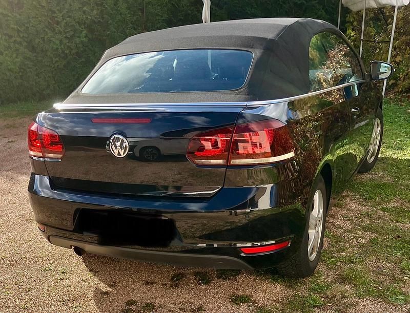 Gebraucht VW Golf 105 PS (77 kW) 2011 Schwarz Cabrio