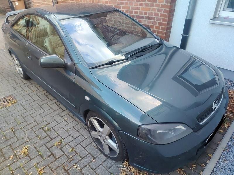 Grün Gebraucht 2000 Opel Astra OPC Coupé | 3.999 € - Bild 1/4