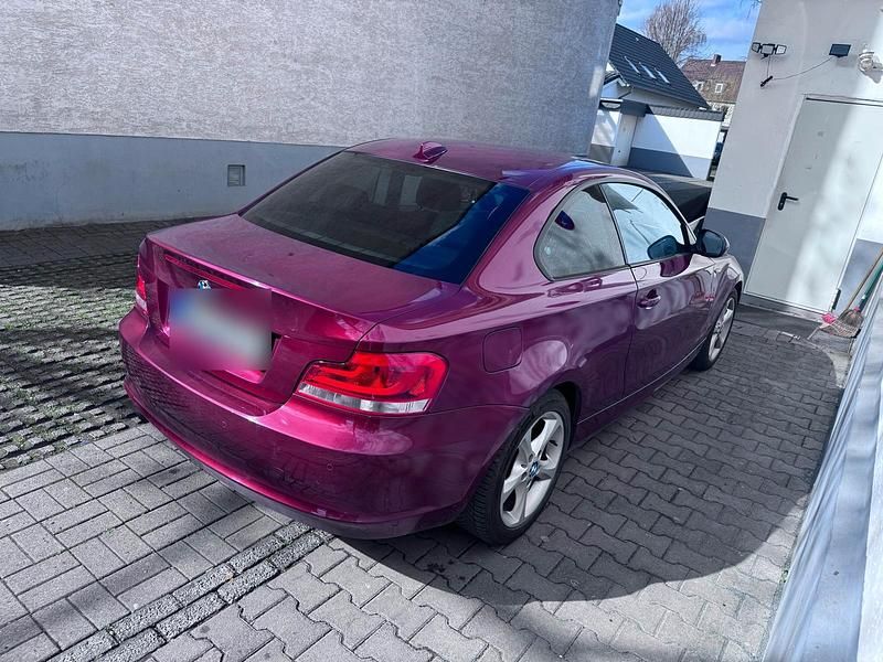 Gebraucht BMW 118 Coupé 143 PS (105 kW) 2011 Rot Coupé