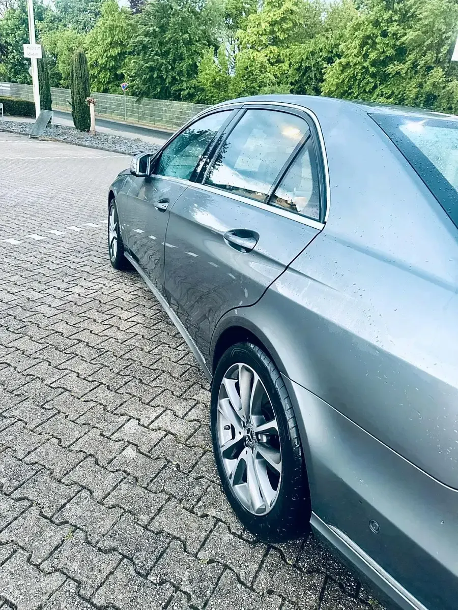 Gebraucht Mercedes E300 231 PS (169 kW) 2017 Grau Limousine