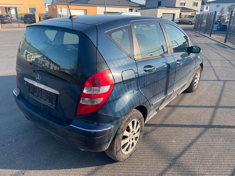 Gebraucht Mercedes A170 116 PS (85 kW) 2007 Blau Kleinwagen