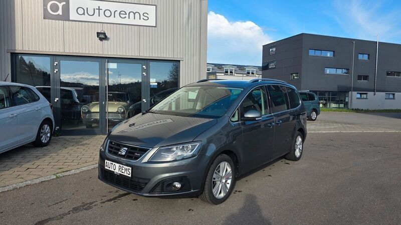 Grau Gebraucht 2019 Seat Alhambra FR-Line Van / Kleinbus | 28.999 € (Fairer Preis) - Bild 1/4