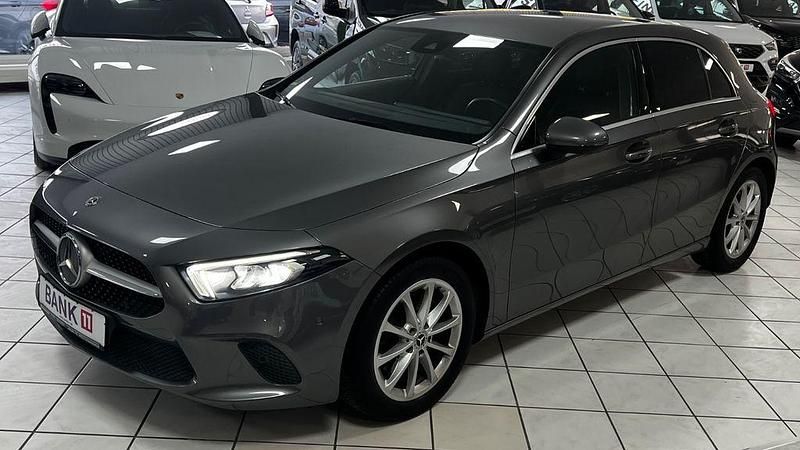 Gebraucht Mercedes A220 190 PS (139 kW) 2019 Grau Limousine