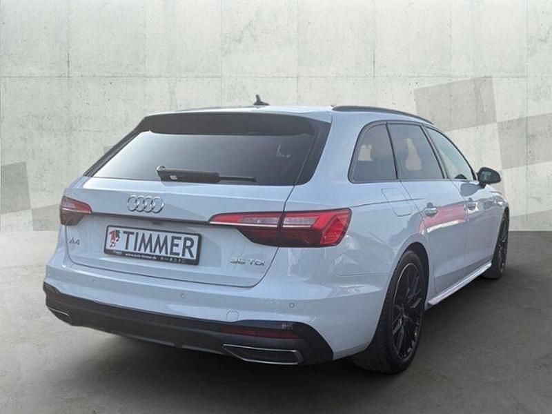 Gebraucht Audi A4 Ambiente 163 PS (119 kW) 2022 Andere Limousine