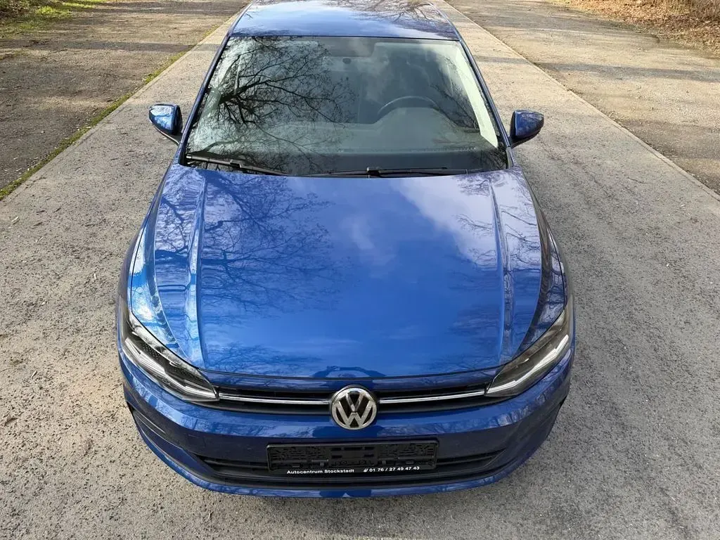 Gebraucht VW Polo Comfortline 80 PS (58 kW) 2019 Blau Kleinwagen