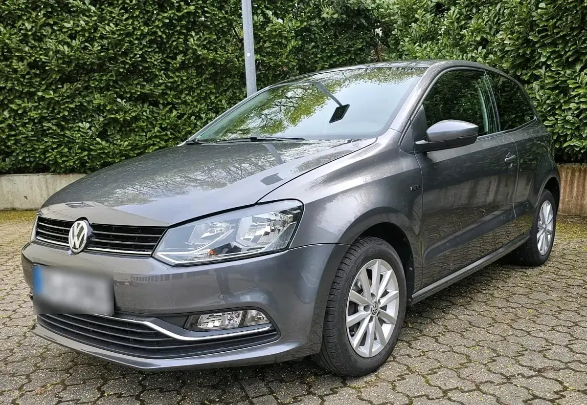 Gebraucht VW Polo LOUNGE 60 PS (44 kW) 2015 Grau Kleinwagen