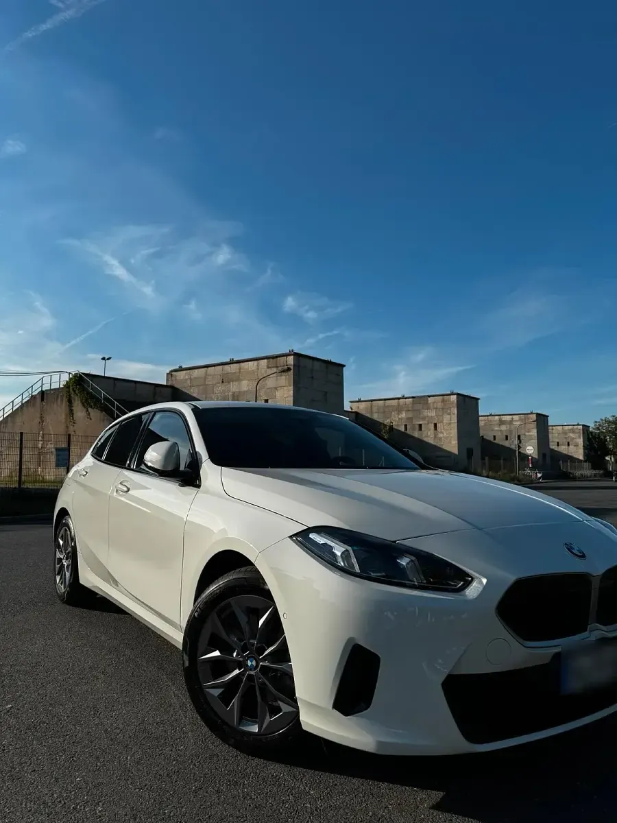 Gebraucht BMW 120 170 PS (125 kW) 2024 Weiß Kleinwagen