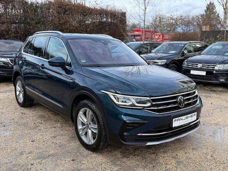 Gebraucht VW Tiguan Elegance 200 PS (147 kW) 2023 Nightshade blue metallic SUV