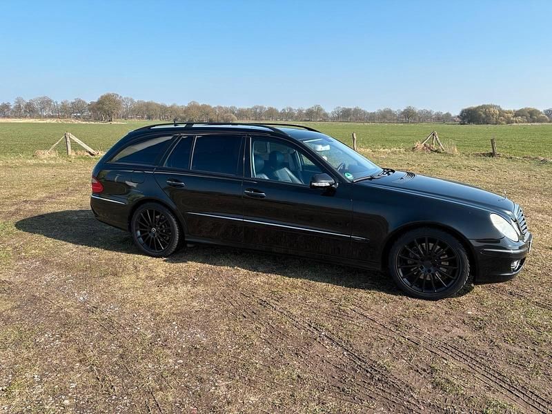Gebraucht Mercedes E320 224 PS (164 kW) 2008 Schwarz Kombi