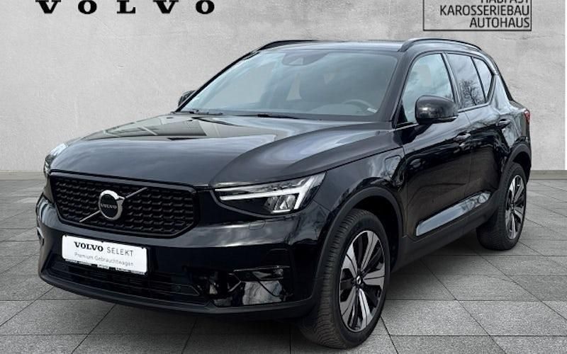 Usado Volvo XC40 Plus 261 HP (191 kW) 2022 Preto SUV