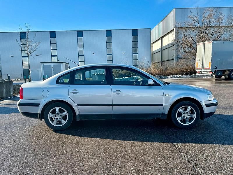 Gebraucht VW Passat 110 PS (80 kW) 1998 Limousine