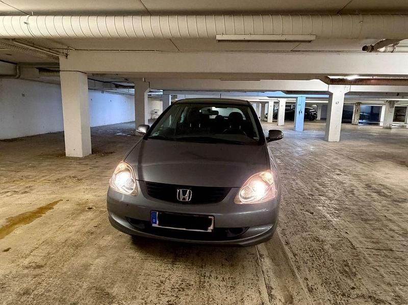 Gebraucht Honda Civic LS 90 PS (66 kW) 2005 Grau Limousine