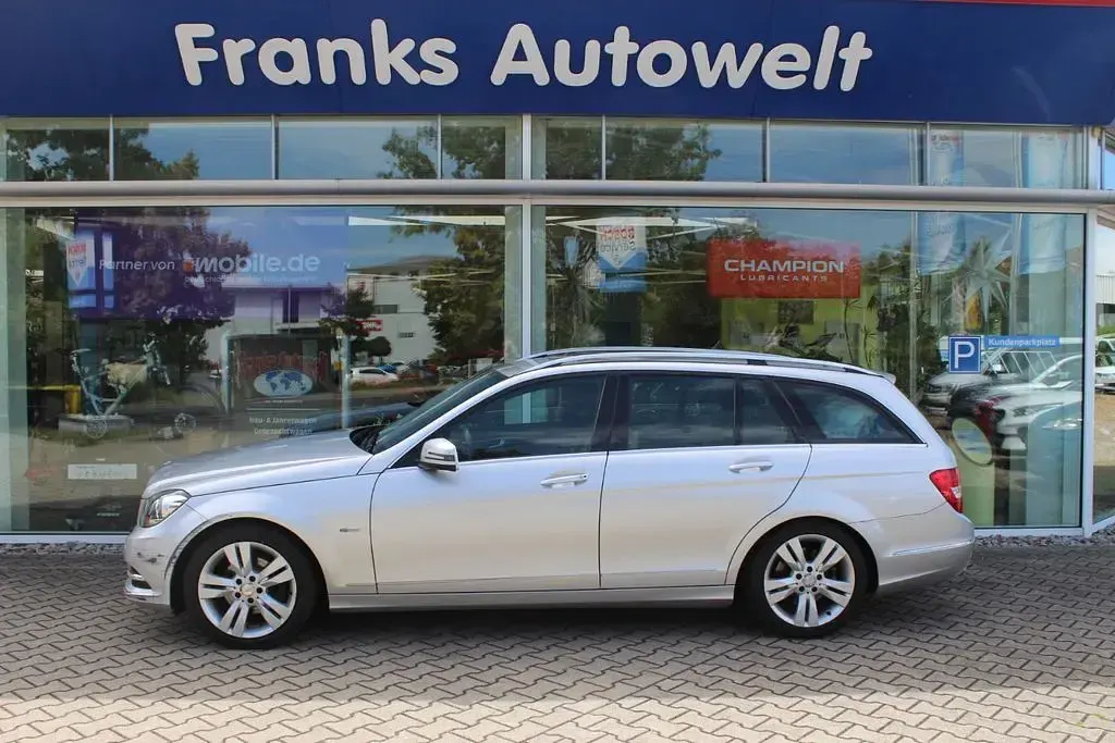 Gebraucht Mercedes C250 204 PS (150 kW) 2011 Silber Kombi