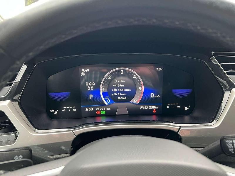 Gebraucht VW Touran Move 150 PS (110 kW) 2023 Van / Kleinbus