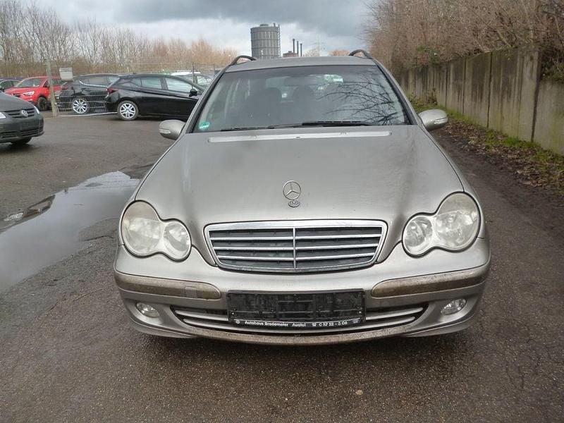 Gebraucht Mercedes C200 163 PS (119 kW) 2004 Grau Kombi