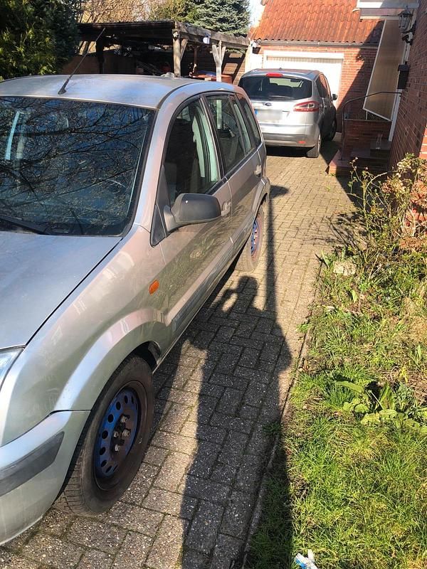 Gebraucht Ford Fusion 80 PS (58 kW) 2007 Silber Kleinwagen