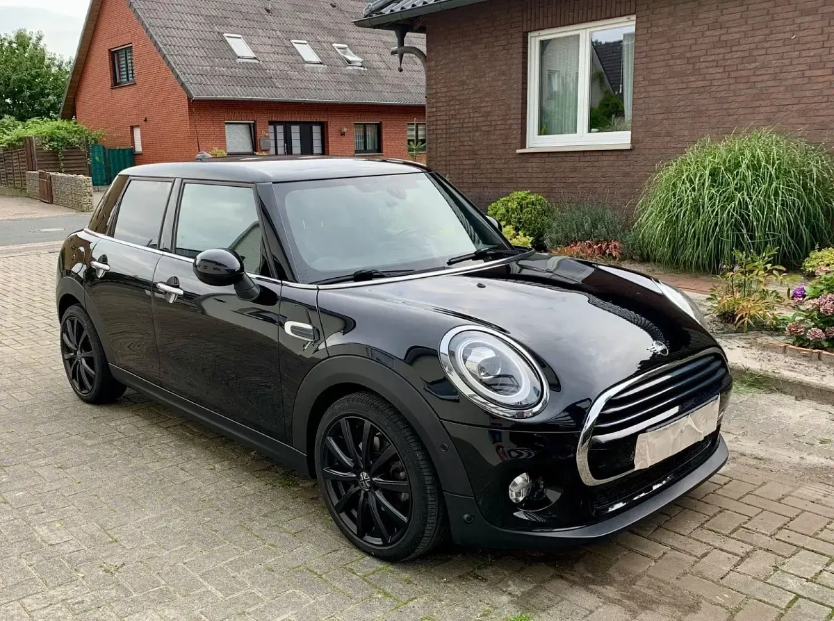 Käytetty Mini Cooper 136 HP (100 kW) 2018 Musta Viistoperä