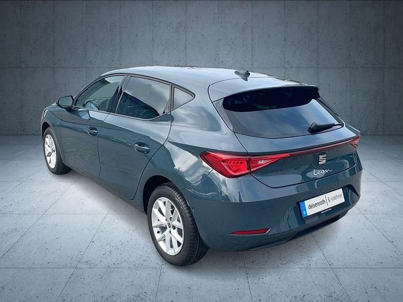 Gebraucht Seat Leon 150 PS (110 kW) 2026 Fjordblau Limousine