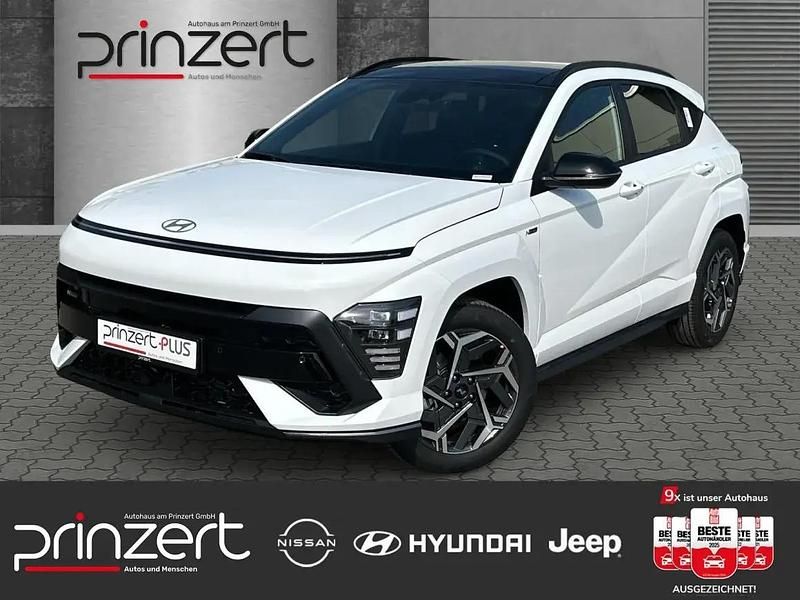 Serenity white Neu 2025 Hyundai Kona N Line SUV | 30.670 € (Fairer Preis) - Bild 1/1