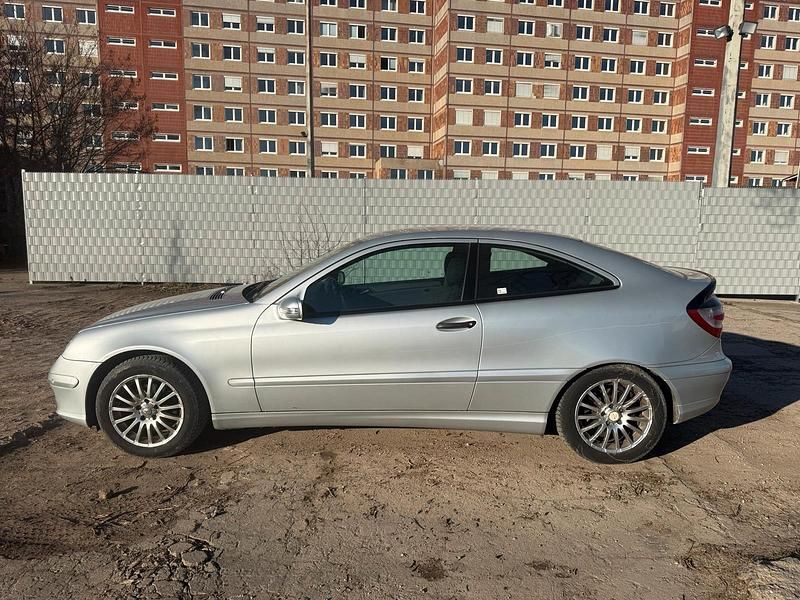 Gebraucht Mercedes CL160 122 PS (89 kW) 2006 Silber Coupé