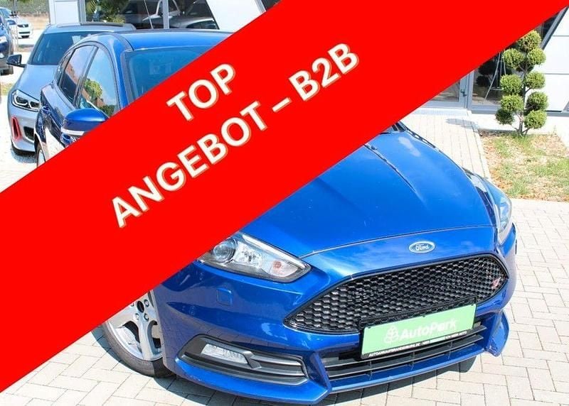 Second-hand Ford Focus ST 250 CP (183 kW) 2017 Albastru Berlinǎ