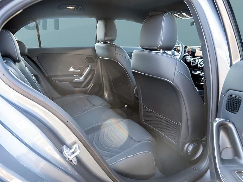 Gebraucht Mercedes A220 190 PS (139 kW) 2026 Grau Limousine