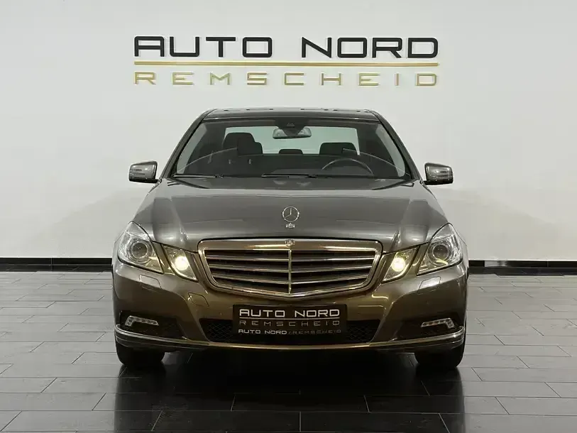 Gebraucht Mercedes E220 170 PS (125 kW) 2009 Grau Limousine
